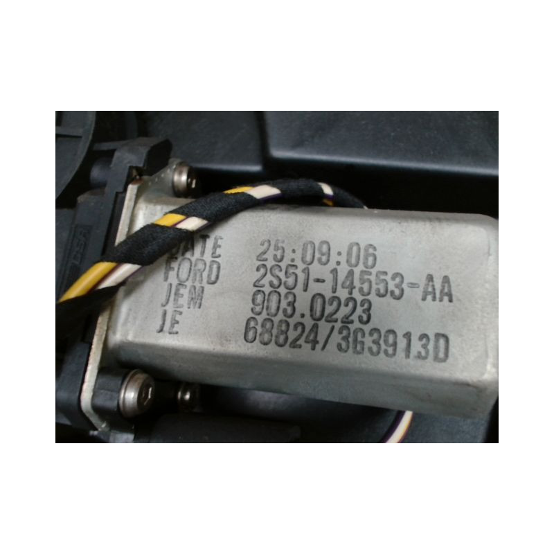 MECANISME+MOTEUR LEVE-GLACE AVANT DROIT FORD FIESTA 2005-