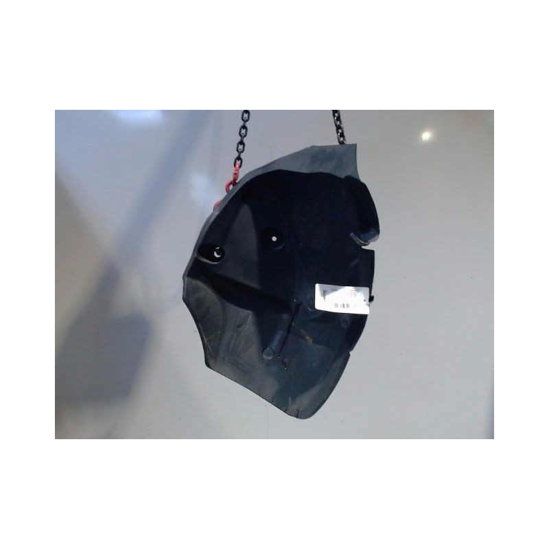 PARE-BOUE ARRIERE GAUCHE DACIA DUSTER 2010-