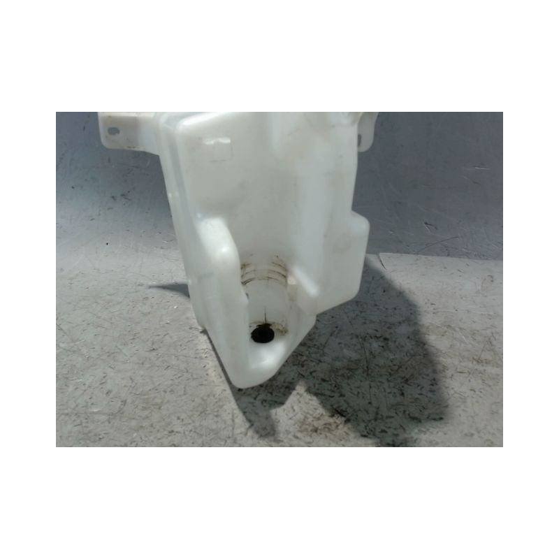RESERVOIR LAVE-GLACE AVANT PEUGEOT 4007