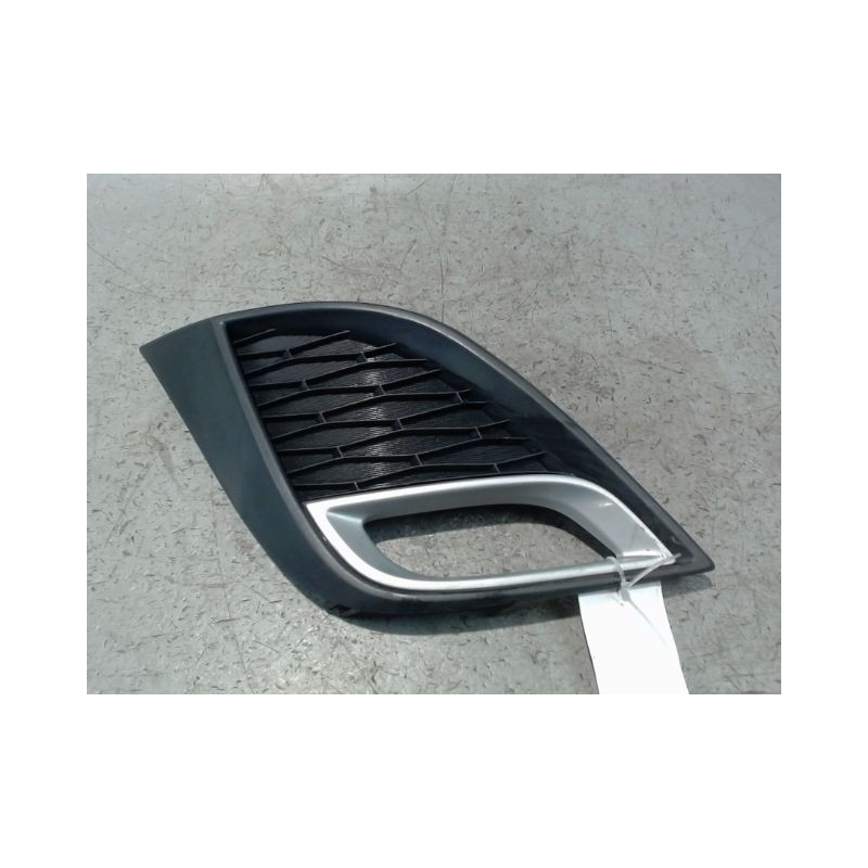 OBTURATEUR PHARE ADDITIONNEL PARE-CHOC AVD MAZDA MAZDA 3  5P