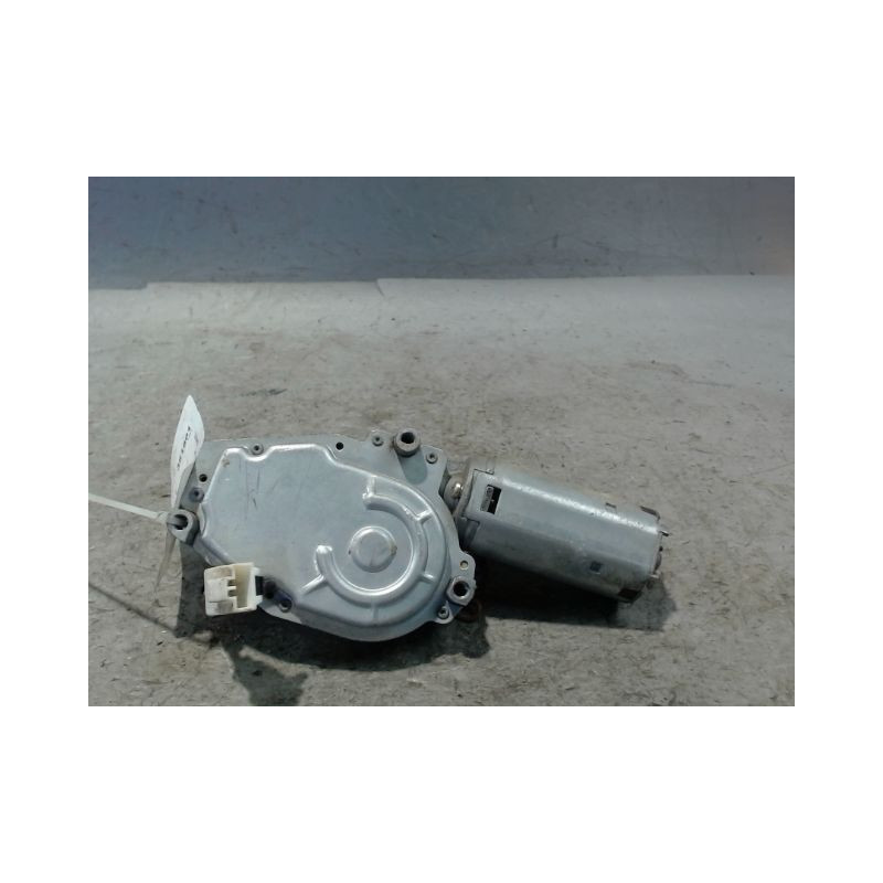 MOTEUR ESSUIE-GLACE ARRIERE NISSAN ALMERA 2002-