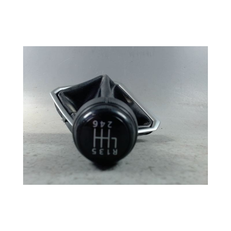 POMMEAU LEVIER VITESSES DACIA SANDERO 2008- 1.0 TCe 90