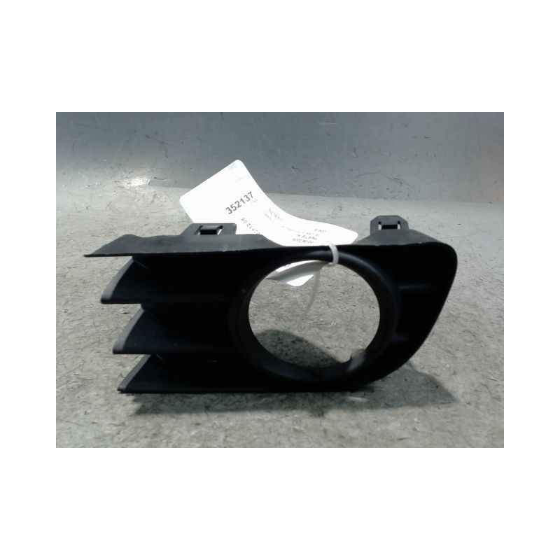 OBTURATEUR PHARE ADDITIONNEL PARE-CHOC AVG RENAULT MEGANE II PH1 02-05