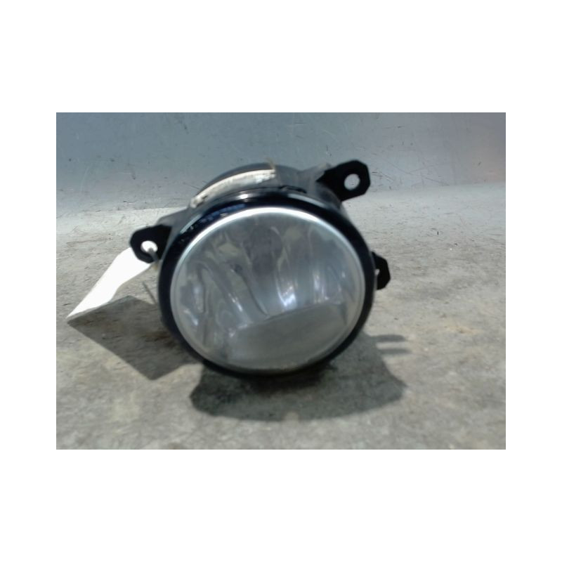 PHARE ANTIBROUILLARD AVANT GAUCHE JEEP CHEROKEE 2004-