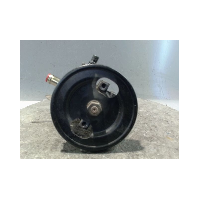 POMPE DIRECTION ASSISTEE MITSUBISHI L200