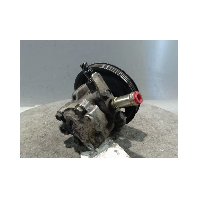 POMPE DIRECTION ASSISTEE MITSUBISHI L200