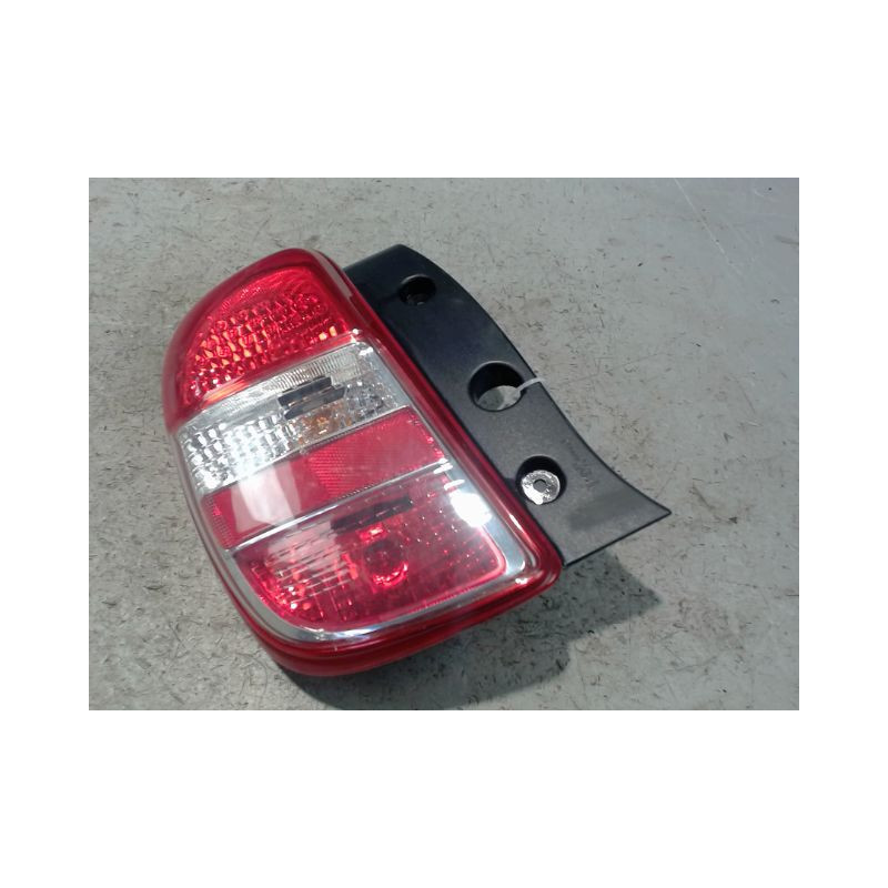 FEU ARRIERE GAUCHE  NISSAN MICRA 2009-