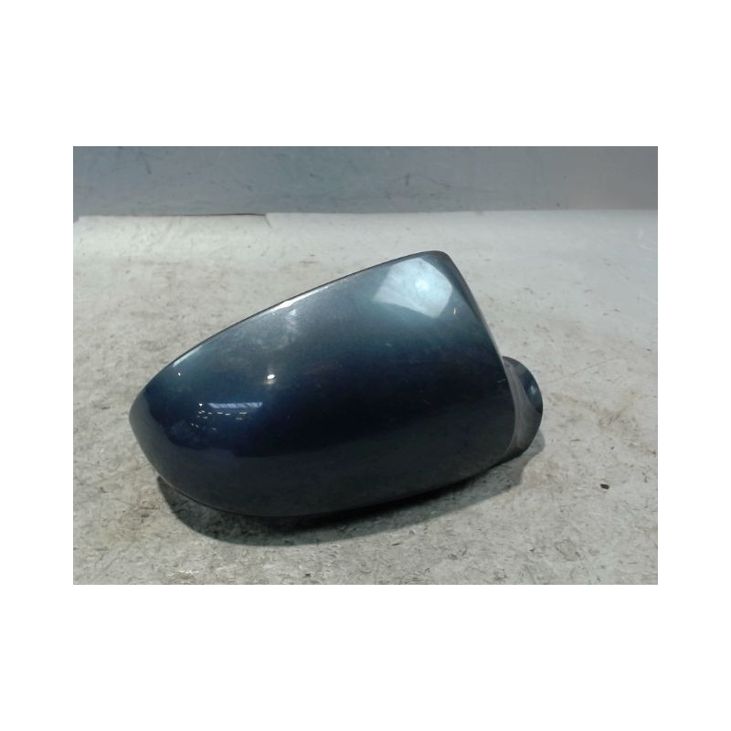 CARENAGE RETROVISEUR EXTERIEUR DROIT VOLKSWAGEN PASSAT 2005-