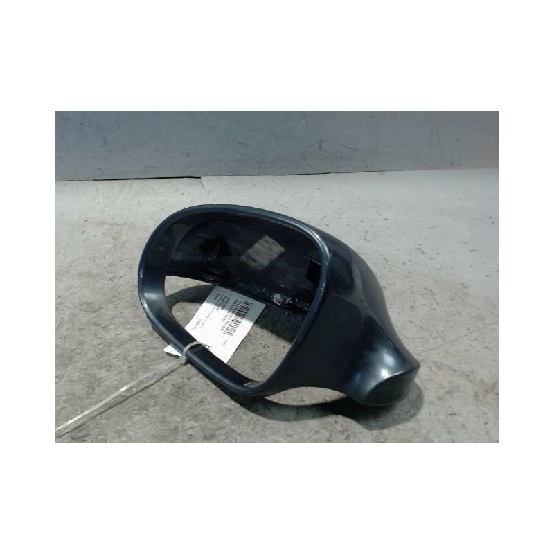 CARENAGE RETROVISEUR EXTERIEUR GAUCHE VOLKSWAGEN PASSAT 2005-
