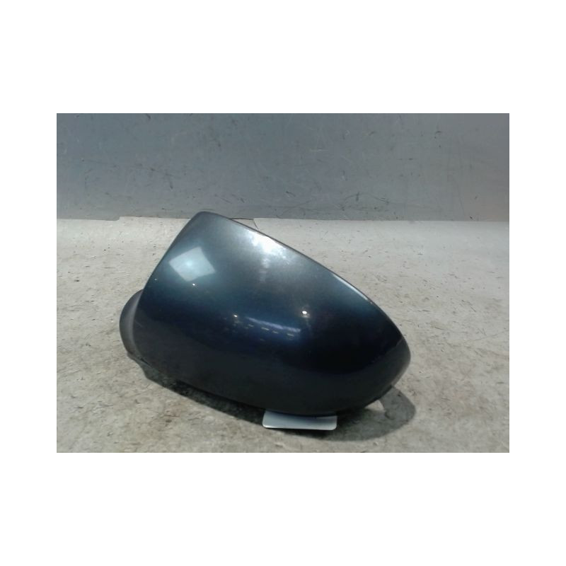 CARENAGE RETROVISEUR EXTERIEUR GAUCHE VOLKSWAGEN PASSAT 2005-
