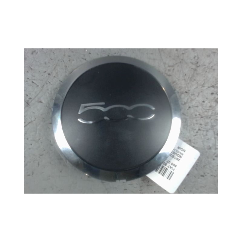 ENJOLIVEUR DE ROUE FIAT 500 2007-