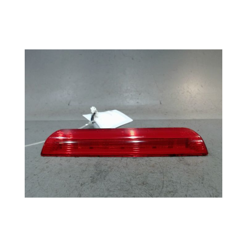 FEUX STOP SUPPLEMENTAIRE NISSAN X-TRAIL