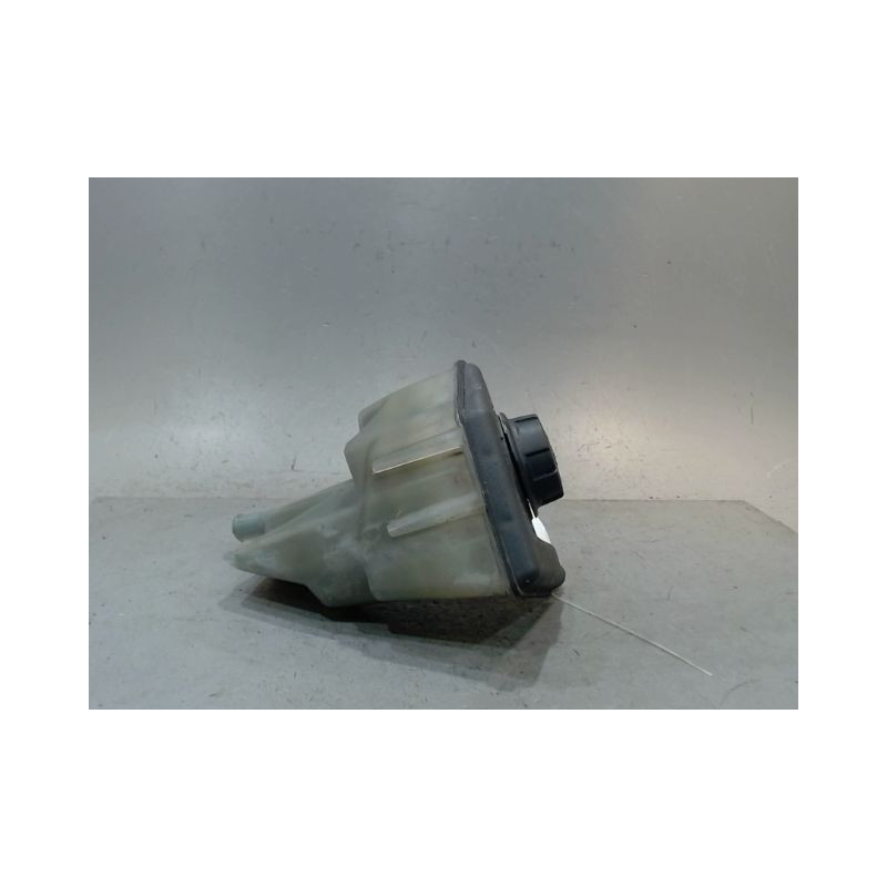 VASE EXPANSION VOLVO S40