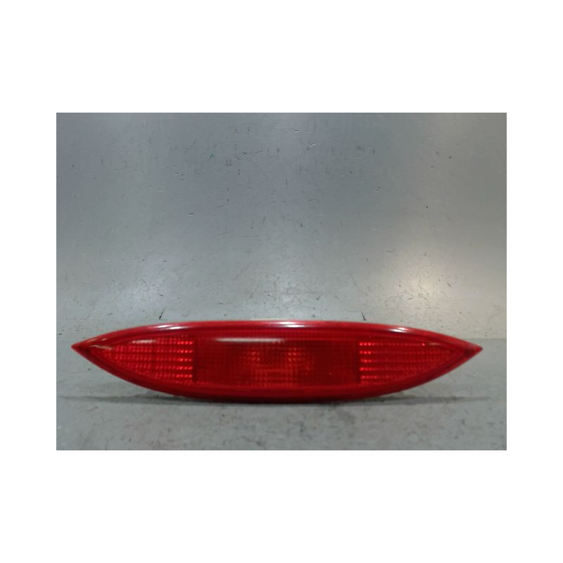 FEUX STOP SUPPLEMENTAIRE NISSAN NOTE