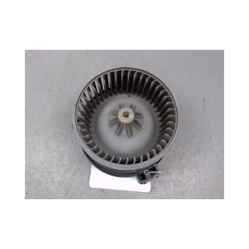 MOTEUR VENTILATEUR CHAUFFAGE DAIHATSU TREVIS
