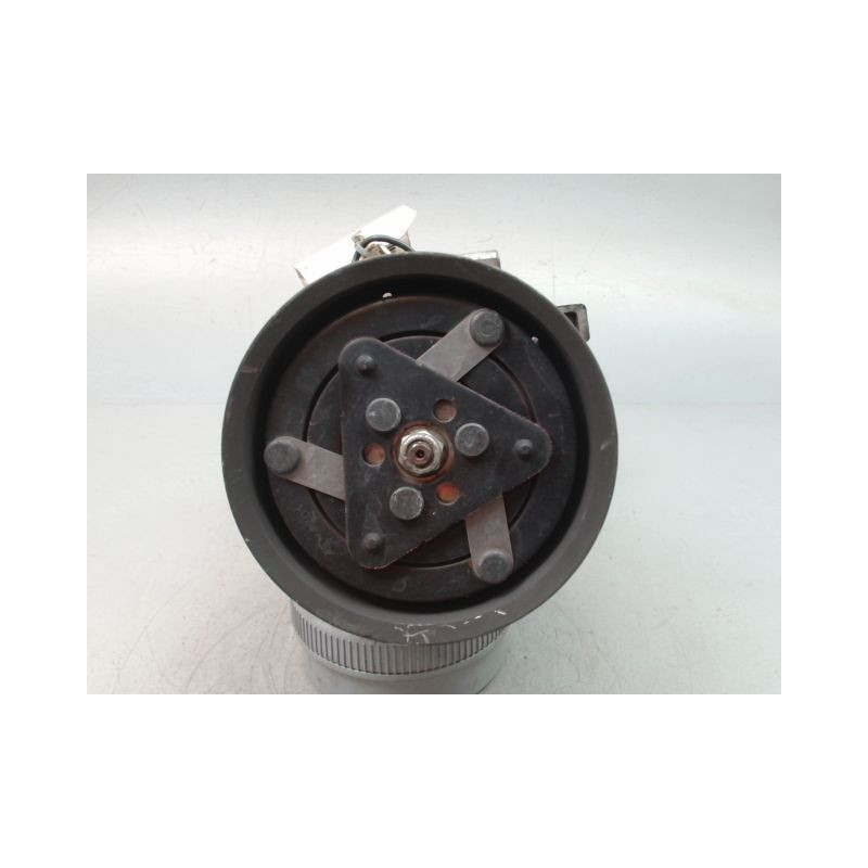 COMPRESSEUR AIR CONDITIONNE RENAULT CLIO II Phase 2 2001-2006
