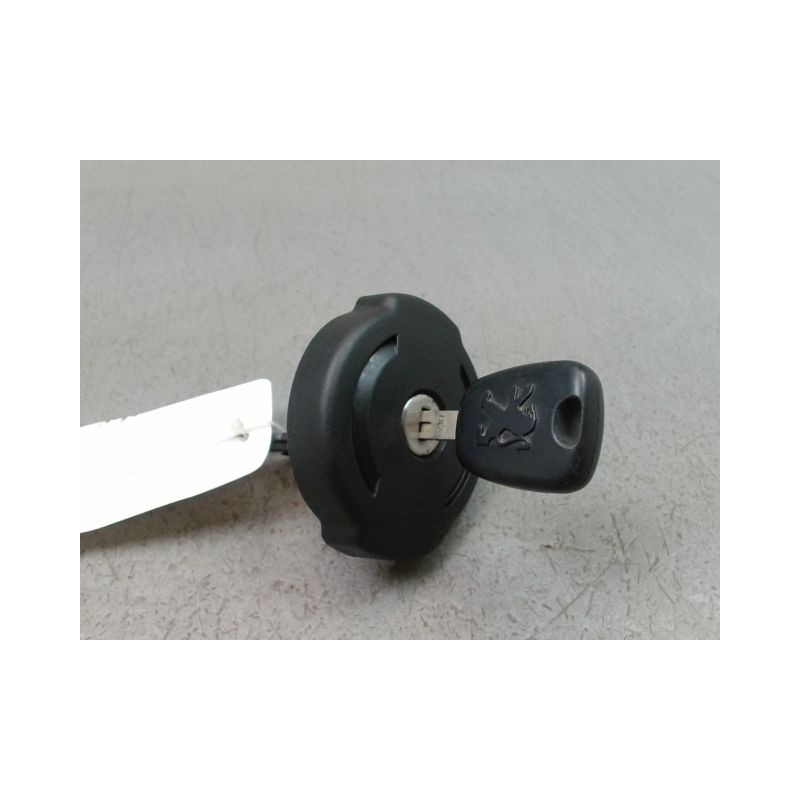 BOUCHON RESERVOIR A CARBURANT PEUGEOT 308 I Phase 1 2007-2011