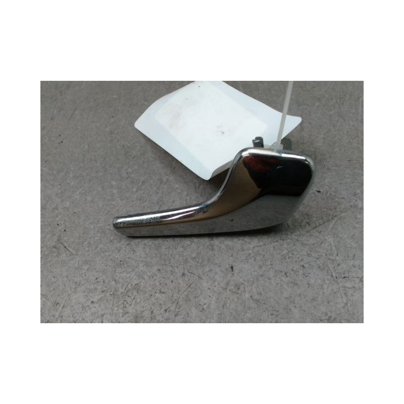 POIGNEE INTERIEURE PORTE AVANT DROIT OPEL CORSA IV Phase 1 (D) 2006-2010