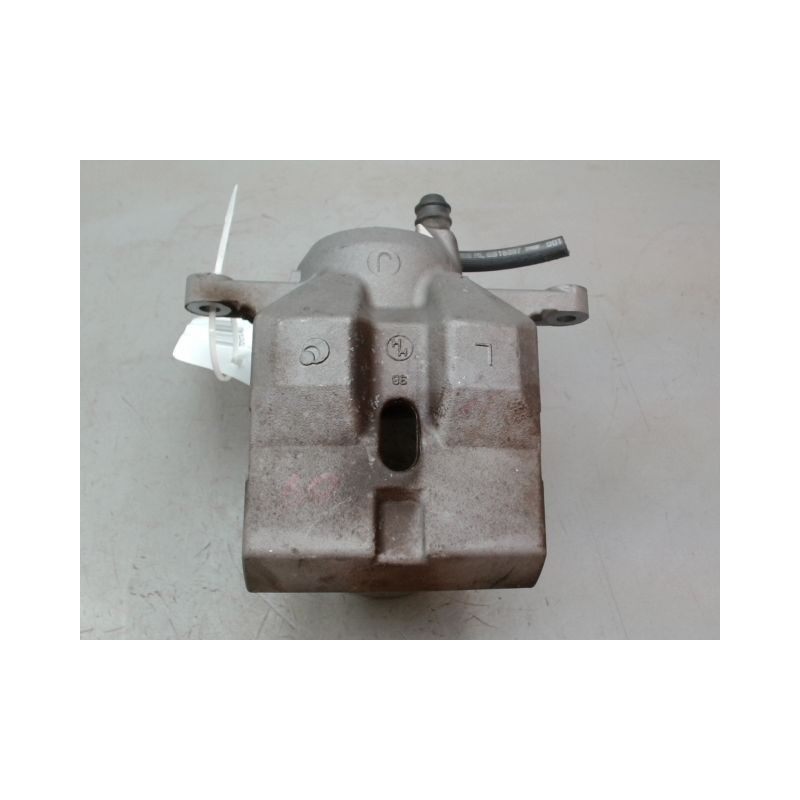 ETRIER DE FREIN AVANT GAUCHE TOYOTA PRIUS 2004-