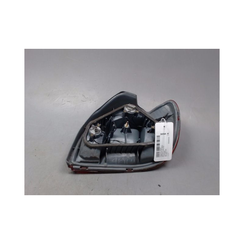 FEU ARRIERE GAUCHE  TOYOTA YARIS -2003