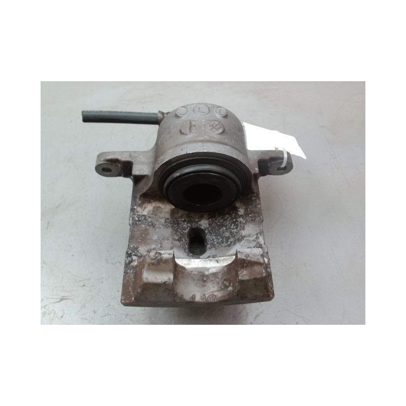 ETRIER DE FREIN AVANT GAUCHE TOYOTA PRIUS 2004-