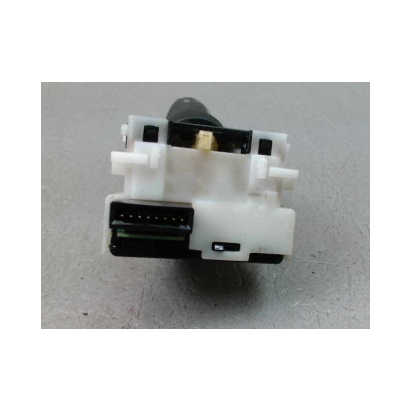 COMMANDE ECLAIRAGE NISSAN MICRA III Phase 3 2007-2010