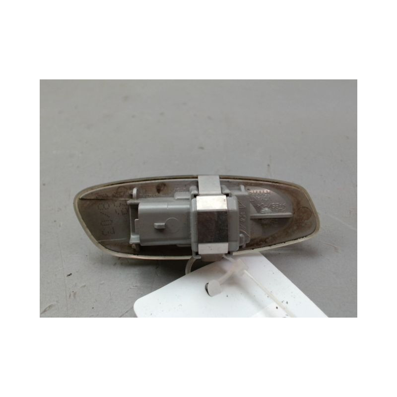 REPETITEUR RETROVISEUR GAUCHE CITROEN C4 PICASSO MONOSP. I 2007-2013