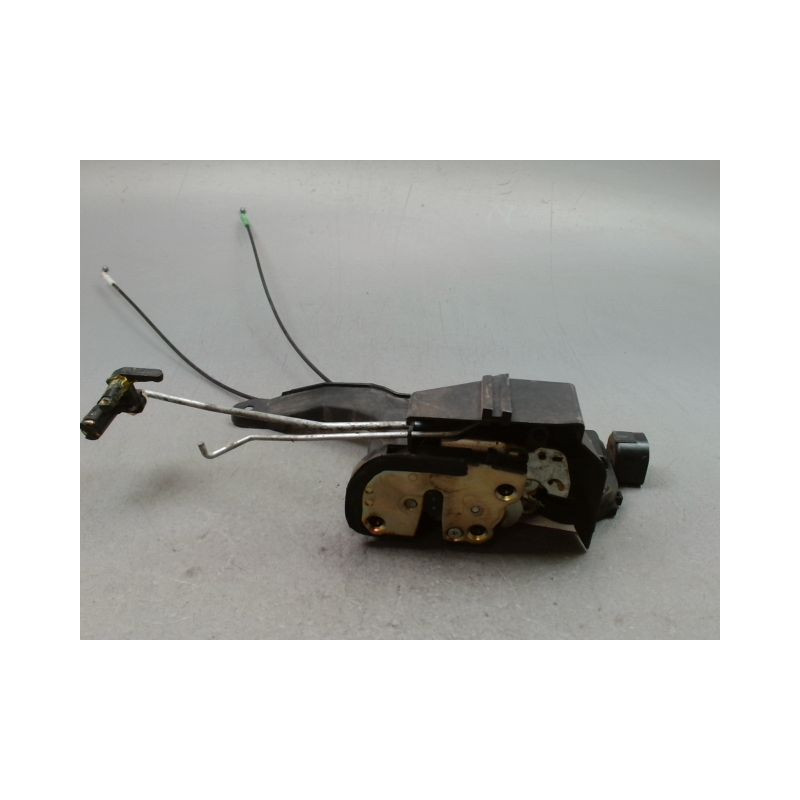 SYSTEME CONDAMNATION AVANT DROIT TOYOTA AVENSIS VERSO 01-03