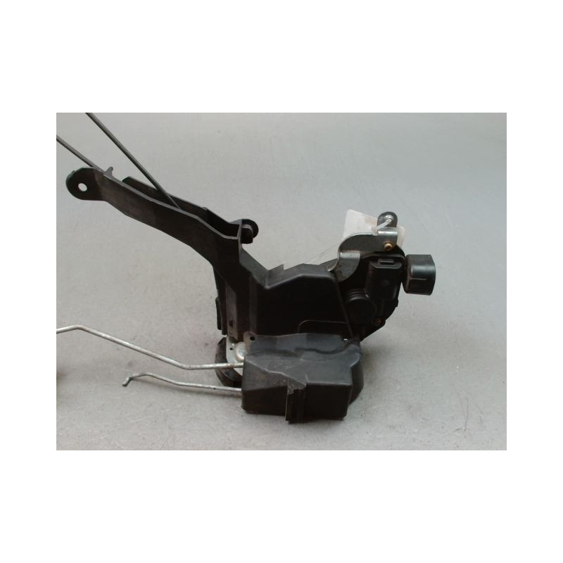 SYSTEME CONDAMNATION AVANT DROIT TOYOTA AVENSIS VERSO 01-03