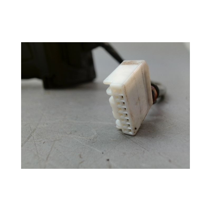 RETROVISEUR EXTERIEUR ELECTRIQUE GAUCHE TOYOTA AVENSIS VERSO 01-03
