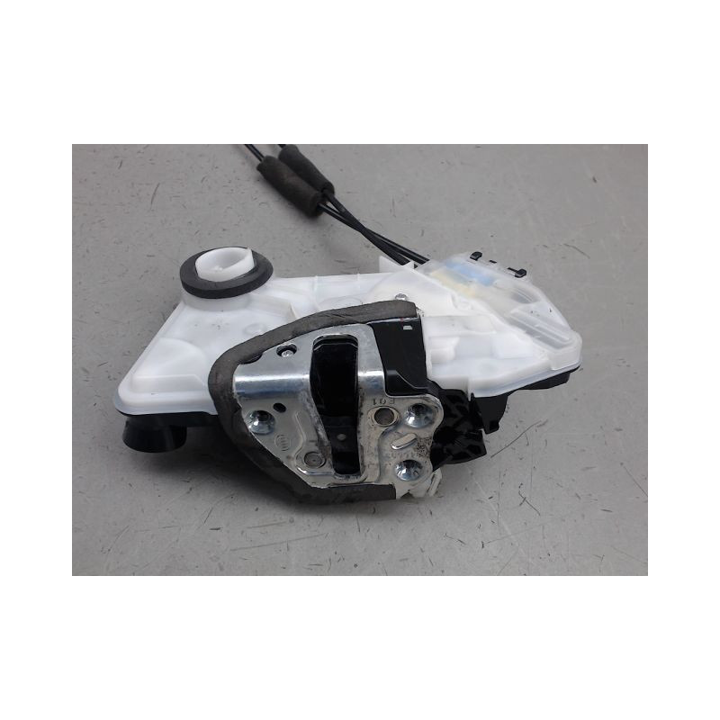 SYSTEME CONDAMNATION AVANT GAUCHE TOYOTA RAV4