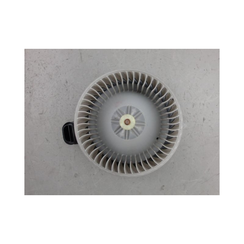 MOTEUR VENTILATEUR CHAUFFAGE TOYOTA AURIS