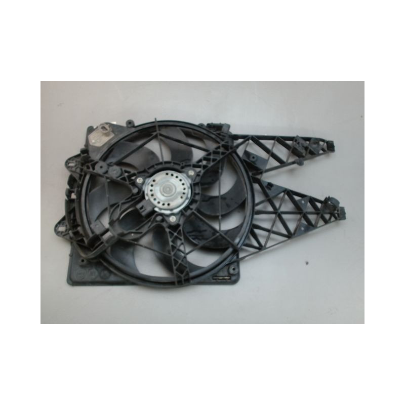 MOTEUR VENTILATEUR RADIATEUR OPEL COMBO