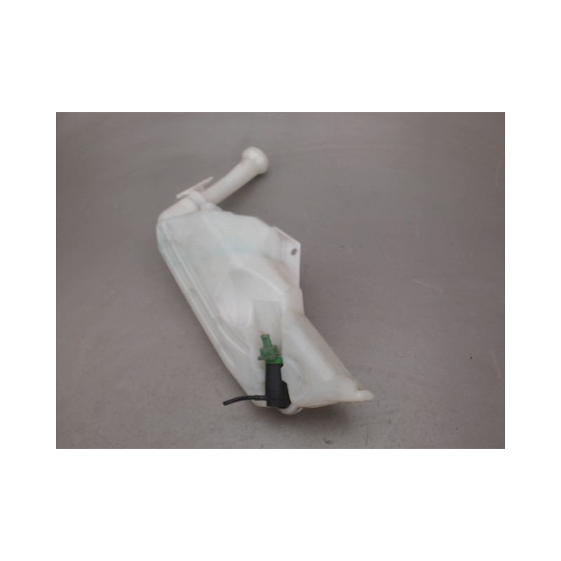 RESERVOIR LAVE-GLACE AVANT PEUGEOT 206
