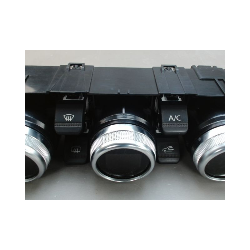 COMMANDE DE CHAUFFAGE DACIA DUSTER