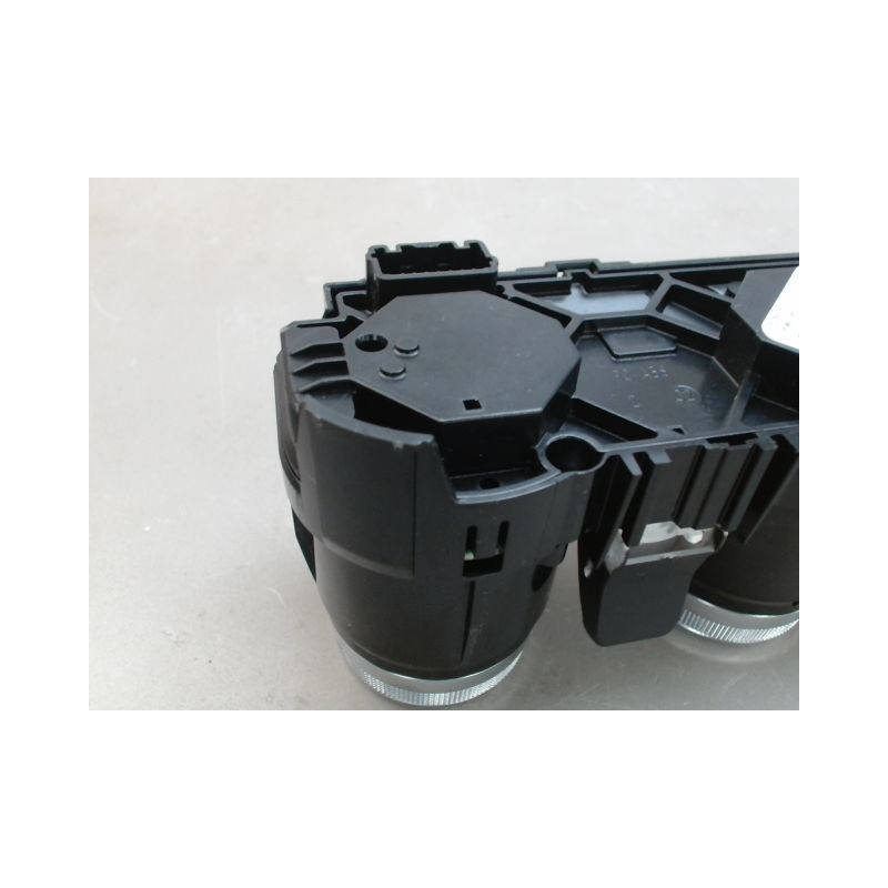 COMMANDE DE CHAUFFAGE DACIA DUSTER