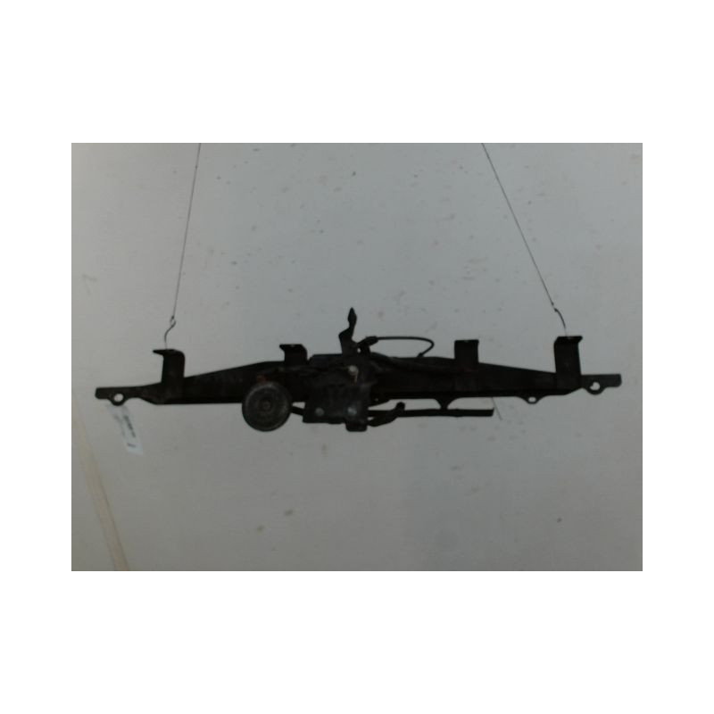 TRAVERSE SUPERIEURE ARMATURE AVANT NISSAN X-TRAIL