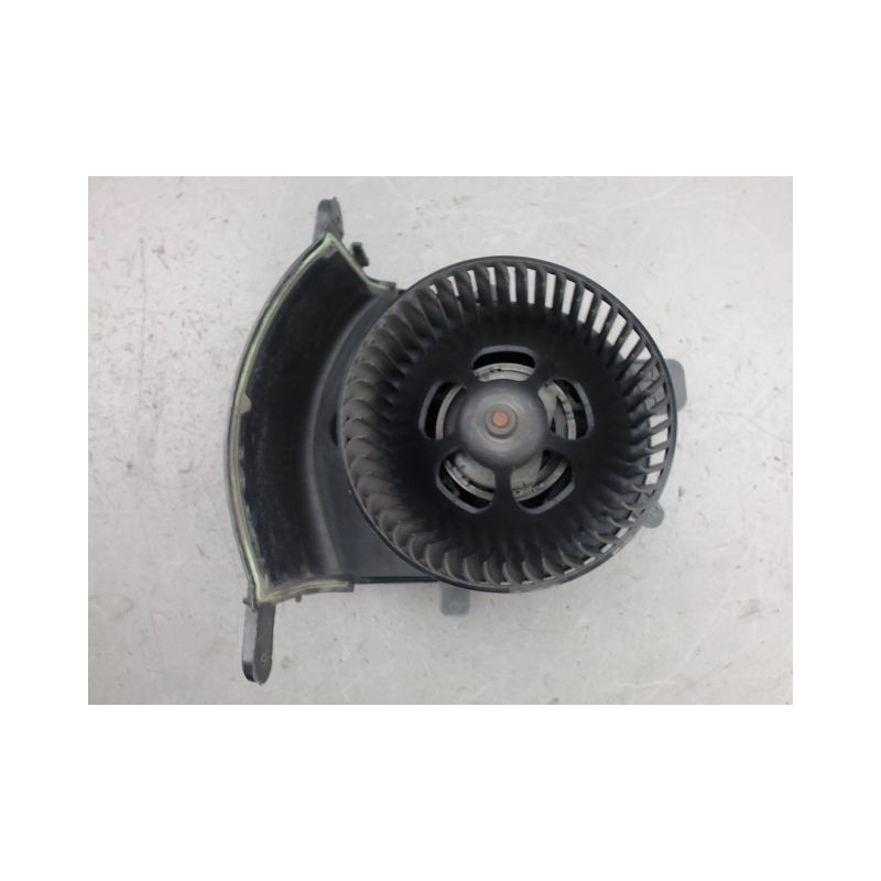 MOTEUR VENTILATEUR CHAUFFAGE RENAULT MEGANE
