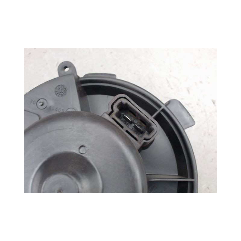 MOTEUR VENTILATEUR CHAUFFAGE PEUGEOT 307