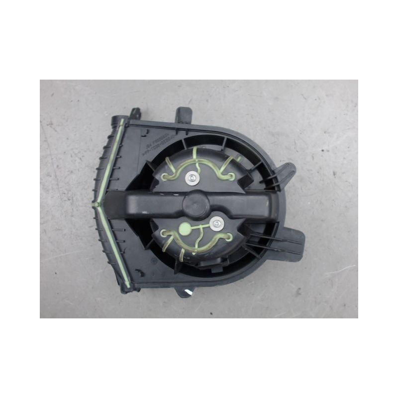 MOTEUR VENTILATEUR CHAUFFAGE RENAULT MEGANE