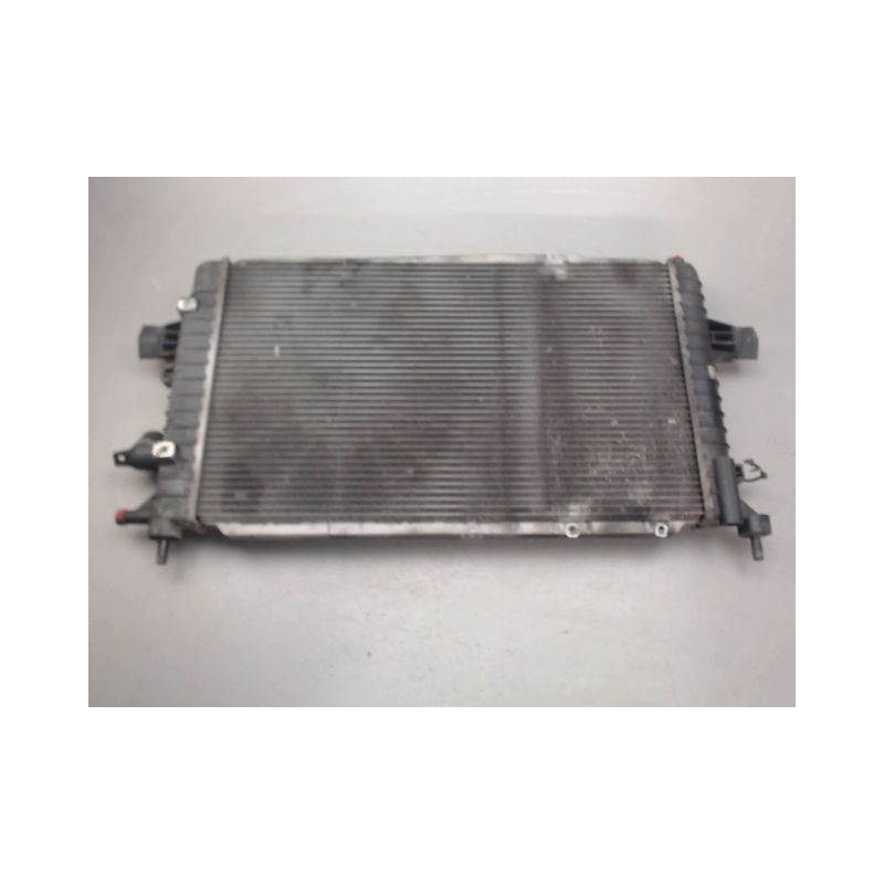 RADIATEUR OPEL ASTRA