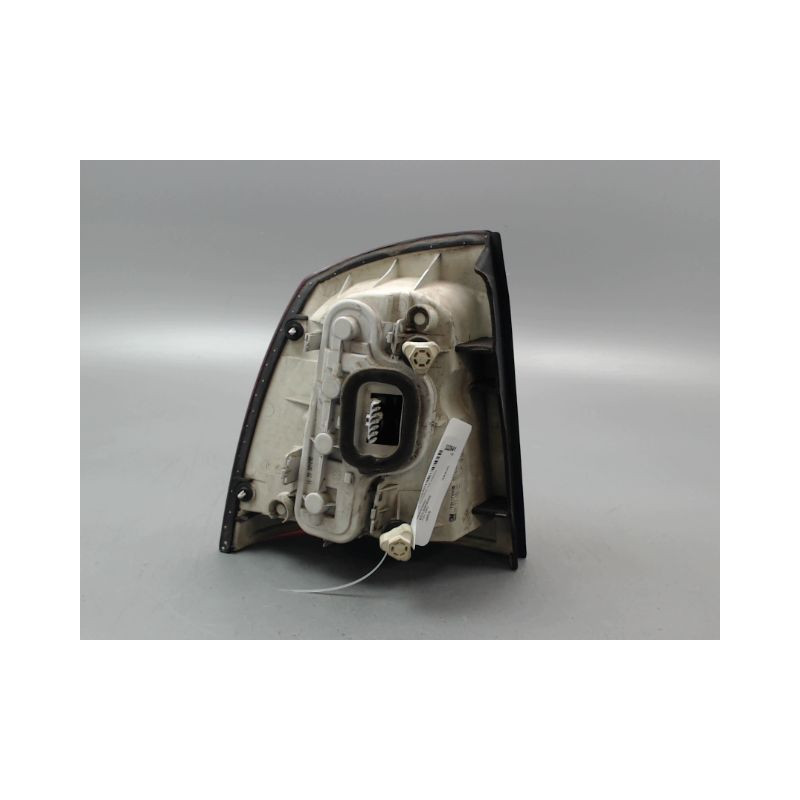 FEU ARRIERE DROIT OPEL ASTRA COUPE 2000-