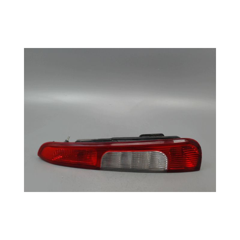 FEU ARRIERE DROIT FORD FOCUS CMAX MONOSP. I Phase 1 2003-2007