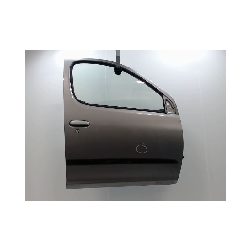 PORTE AVANT DROIT TOYOTA YARIS VERSO 2003-