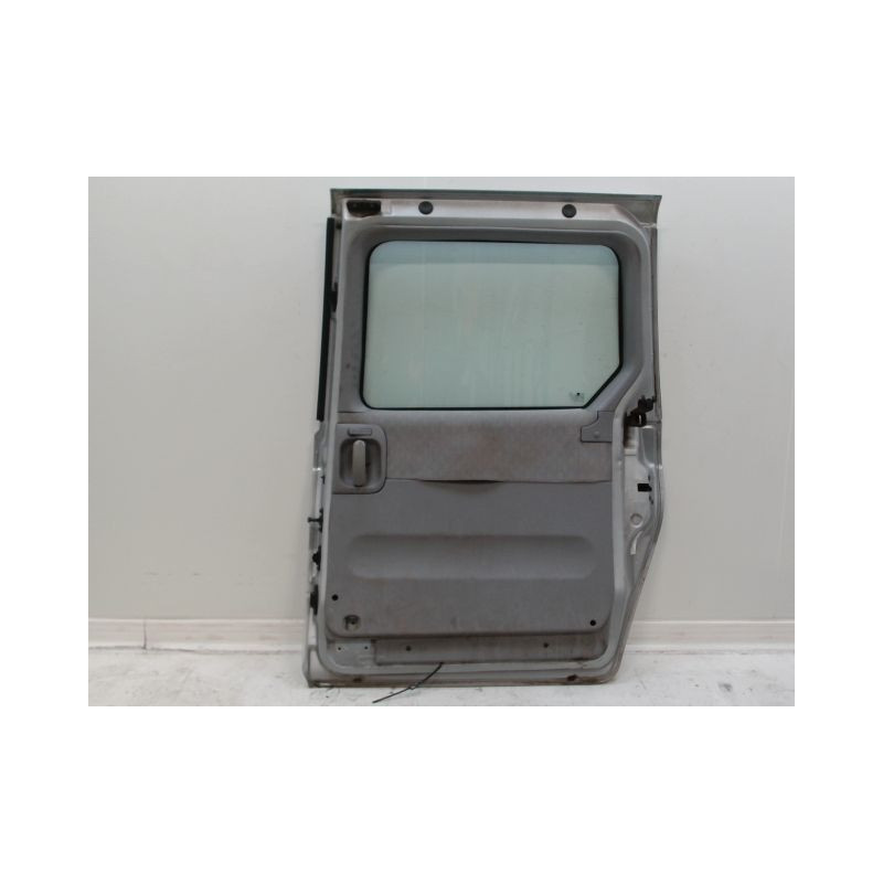 PORTE ARRIERE DROIT KIA CARNIVAL/SEDONA MONOSP. I 1999-2006