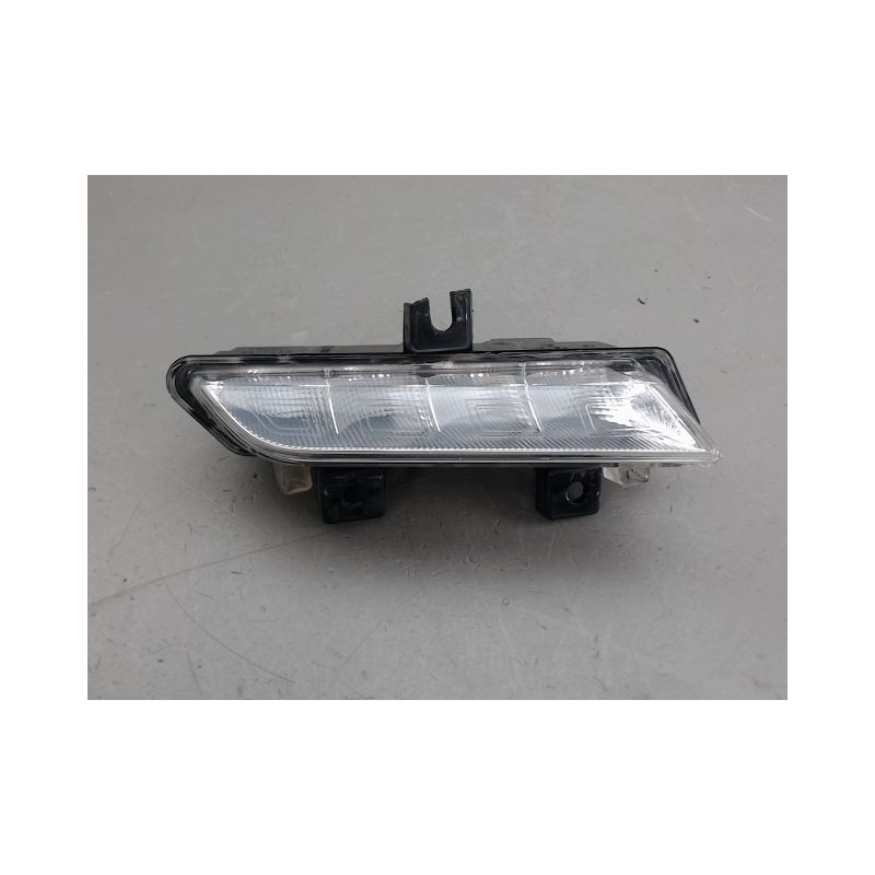 FEUX POSITION DROIT RENAULT CLIO