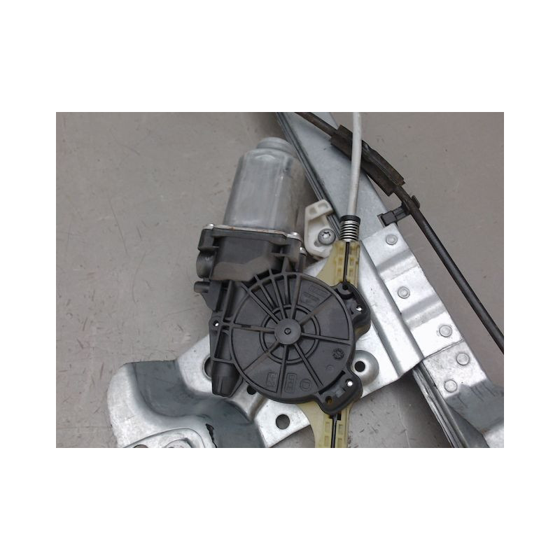 MECANISME LEVE-GLACE AVANT DROIT MERCEDES CITAN