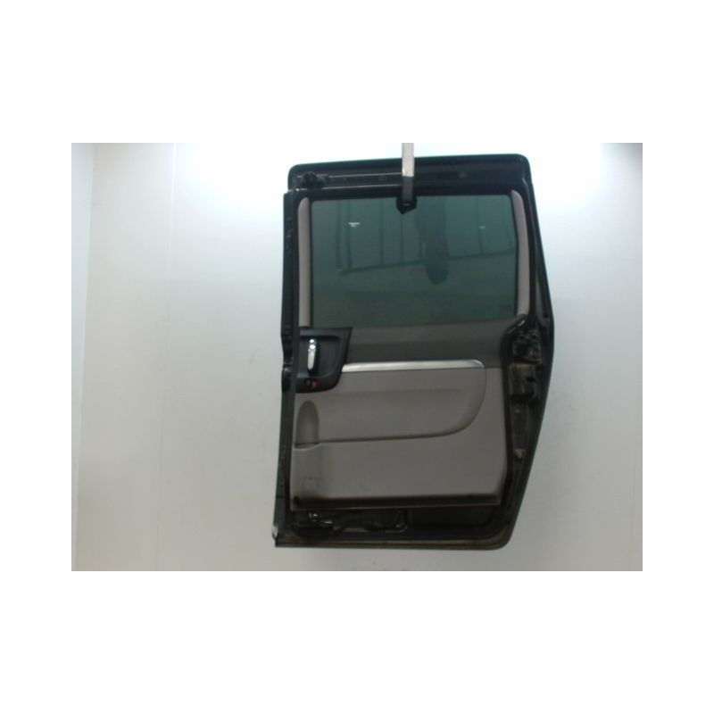 PORTE ARRIERE DROIT KIA CARNIVAL/SEDONA MONOSP. II 2006-2010