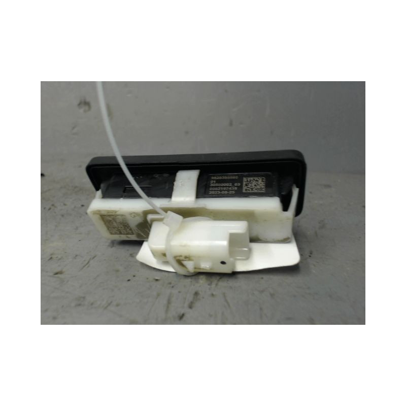 POIGNEE EXTERIEURE HAYON PEUGEOT 308