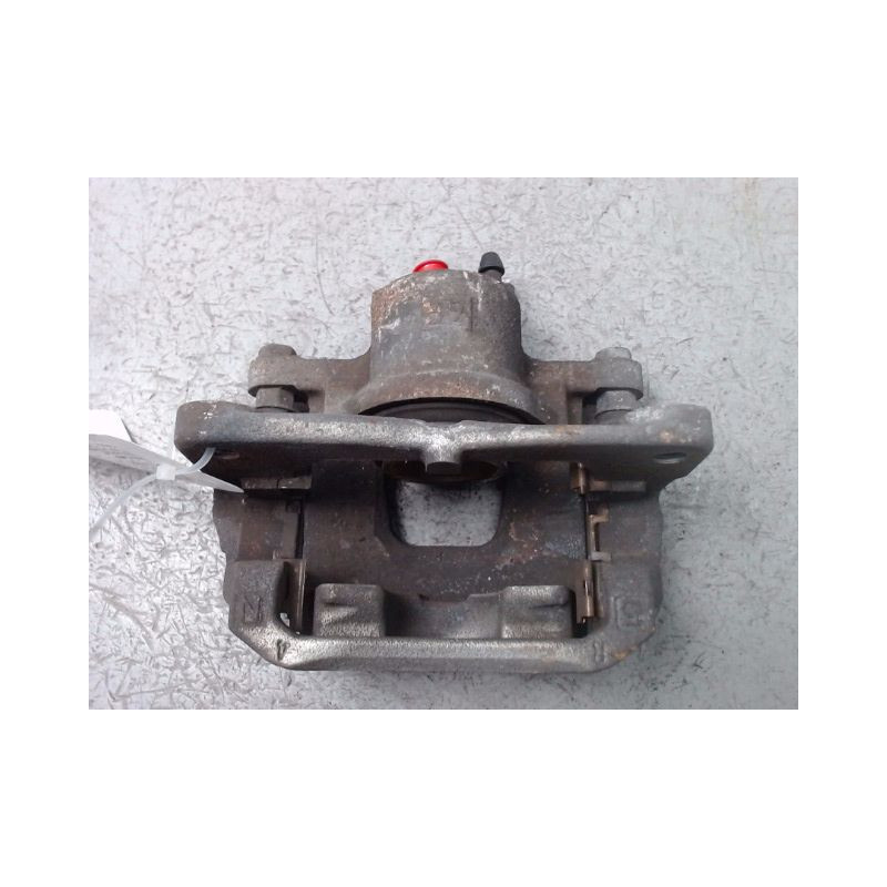 ETRIER DE FREIN AVANT DROIT TOYOTA IQ 2008-